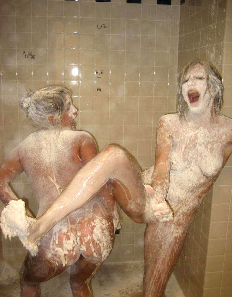 女同士お風呂ではしゃいで裸の付き合いしてる悪ノリバスタイムの画像ですよ。エロ画像